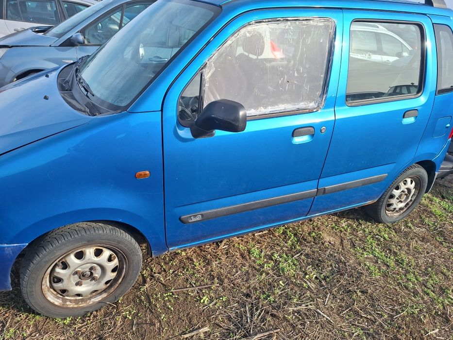 Dezmembrez suzuki wagon r