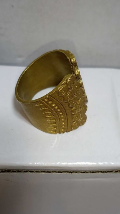 Пръстен от месинг