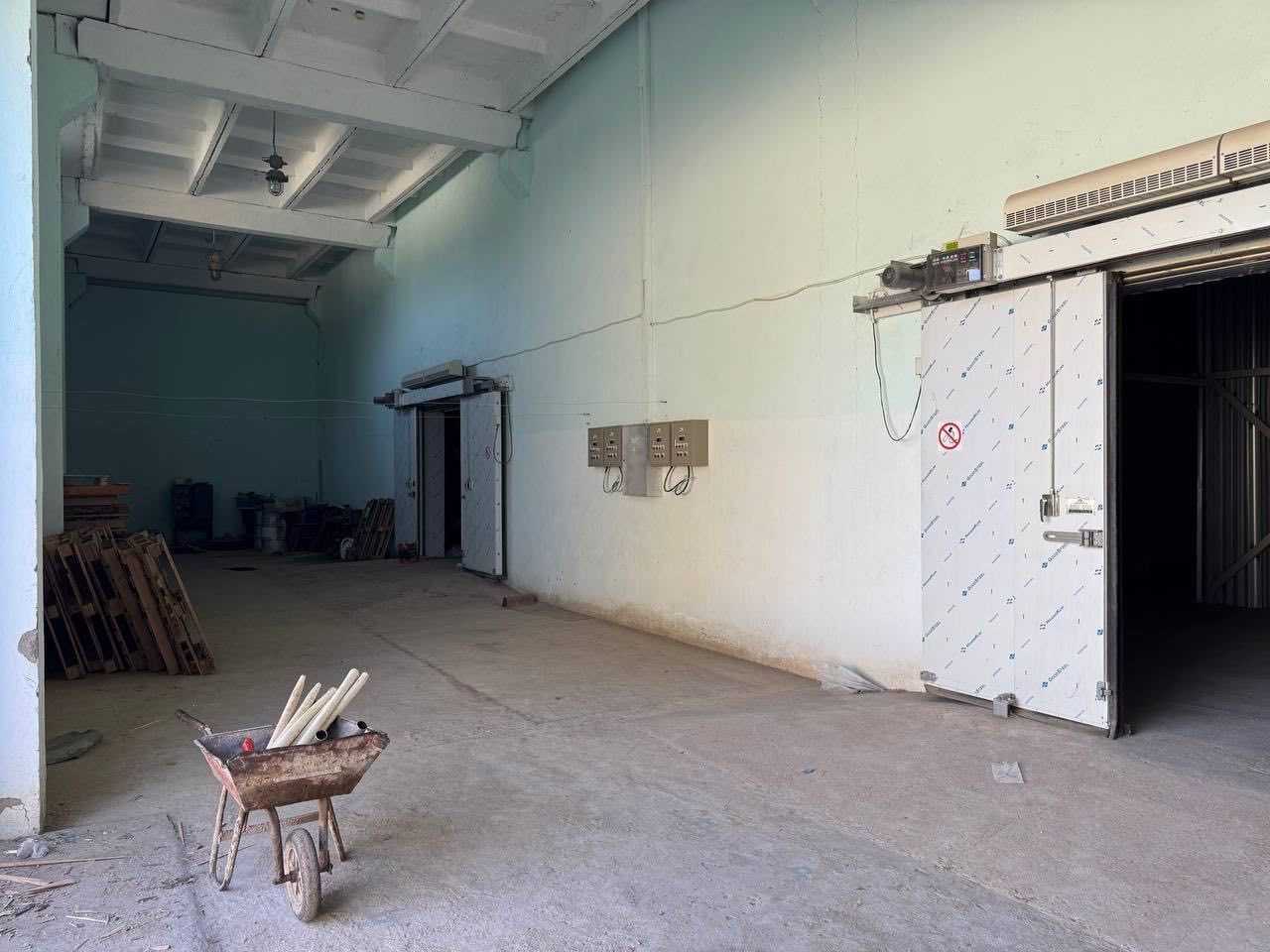 Продаётся халодилник Чирчик  25 соток