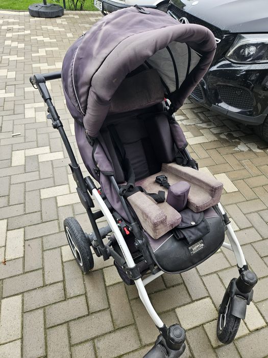 Carucior copil dizabilitati Hippo