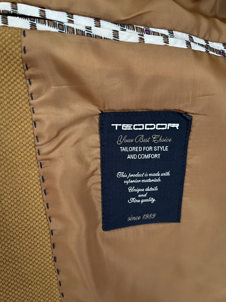Мъжко сако Teodor
