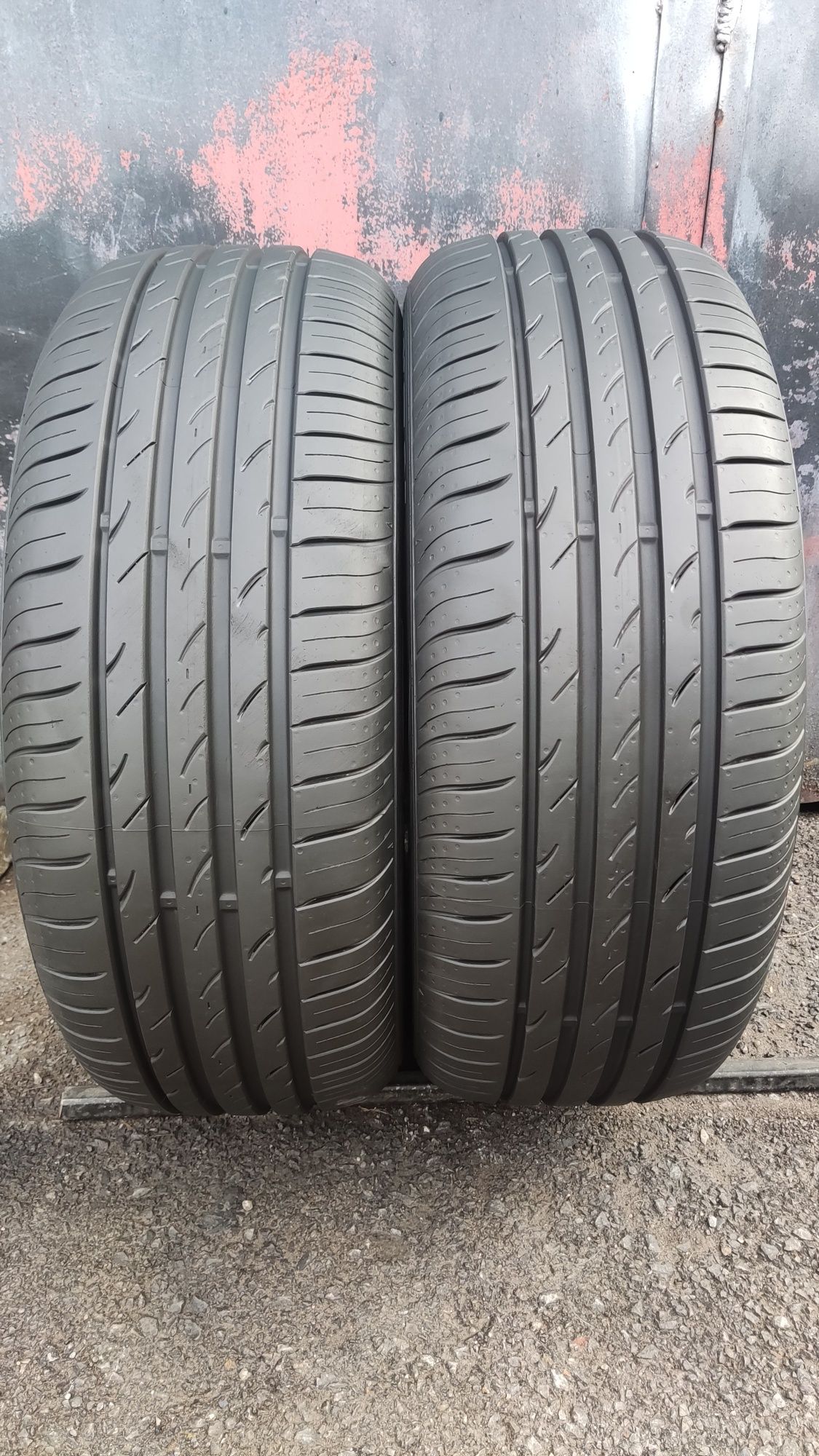 2бр. летни гуми 205/55/16 Nexen N'Blue HD Plus
dot25
8.3mm
Гумите са в