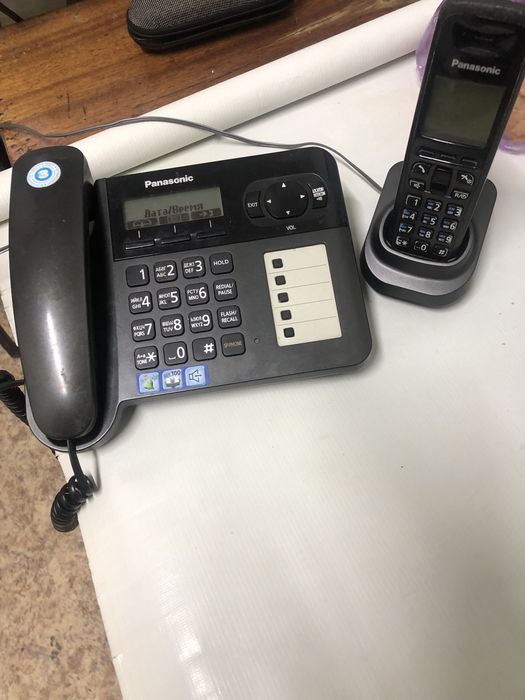 Продается телефонный аппарат с трубкой