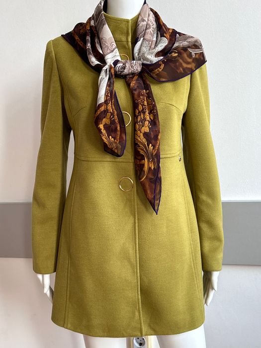 Gian Franco Ferre разкошен копринен шал