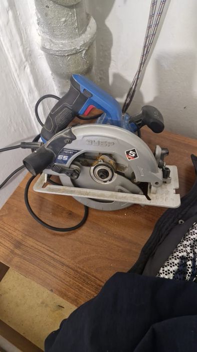 Продам пчолку...