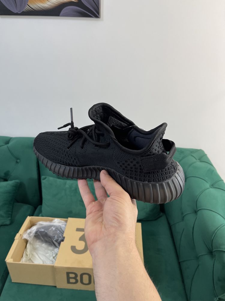 Adidasi Yeezy calitate Premium