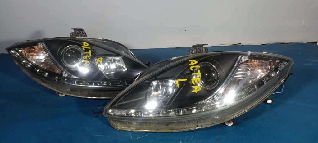 Far Stanga Dreapta Seat Altea Seat Leon Seat Toledo cu lupa