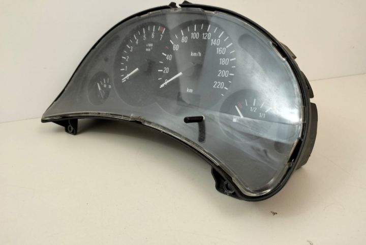 Ceasuri bord Ceas de bord gm 88311302 Opel Corsa C