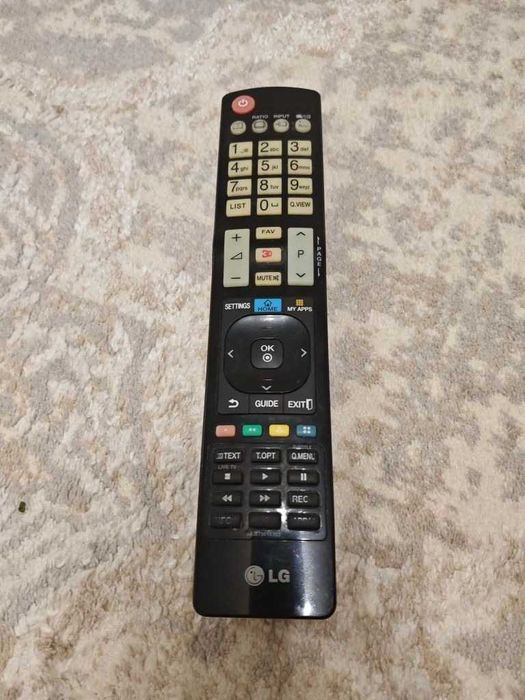 Меняю новый пульт 4 штуки телевизоры Samsung и LG новые