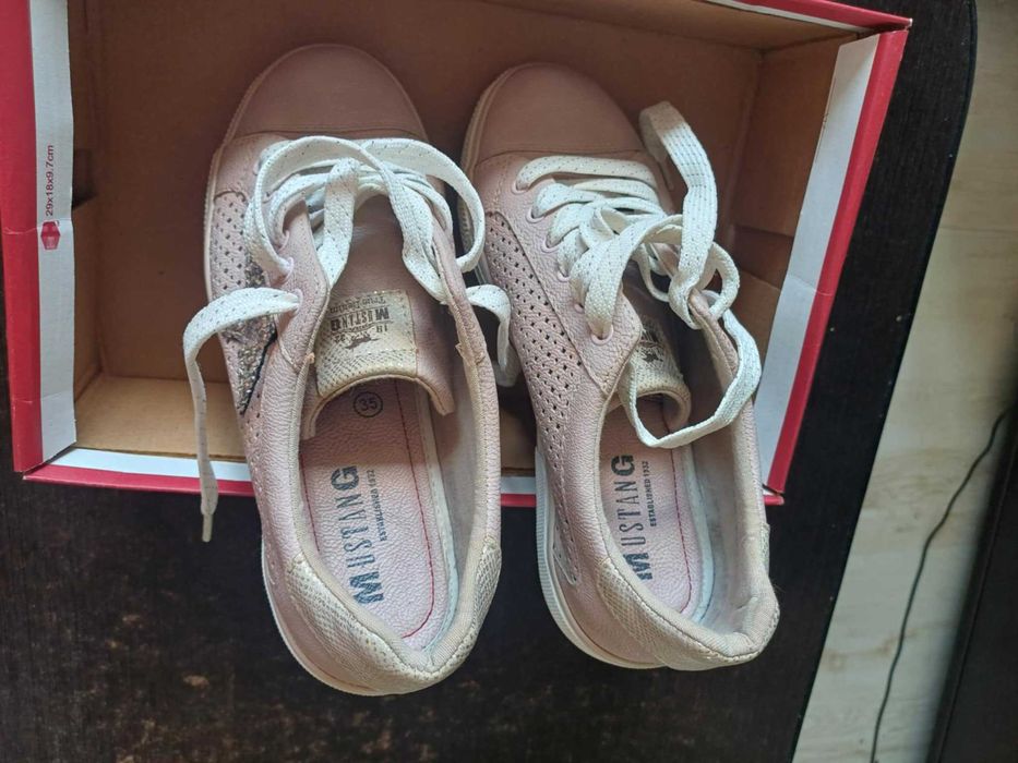 Pantofi sport masura 35