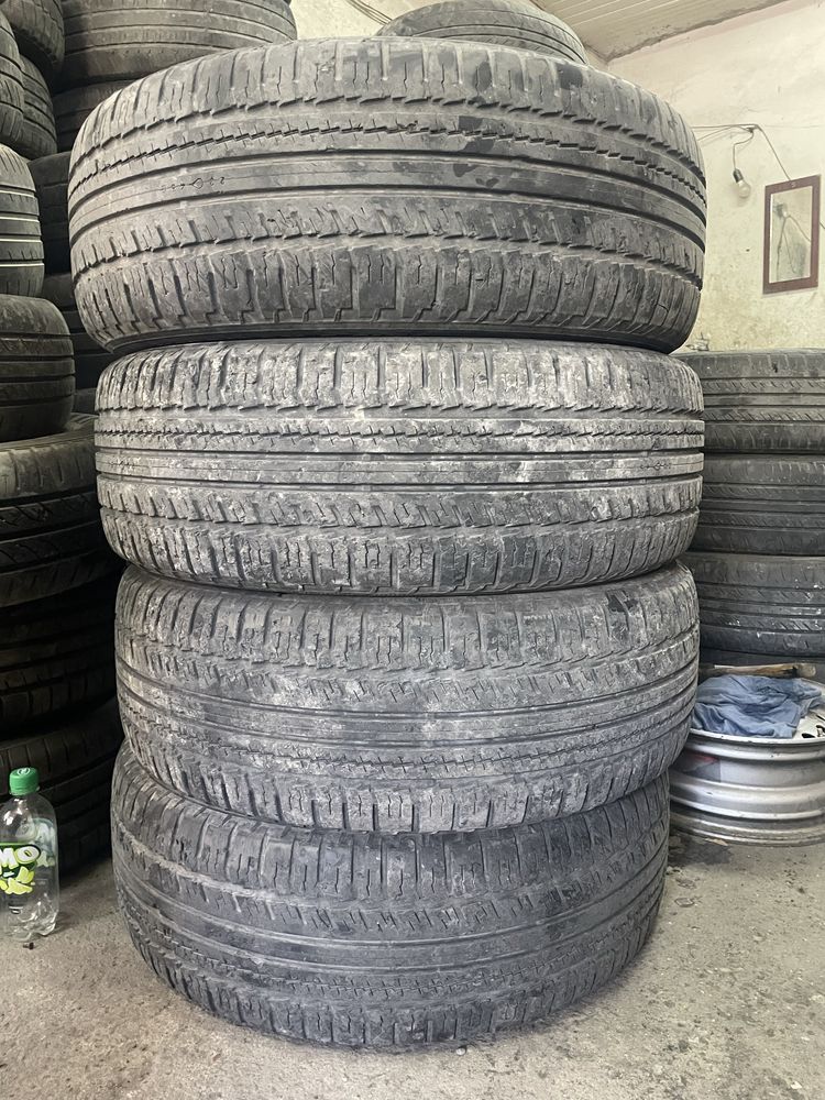 Летние шины Nokian 235/60/18
