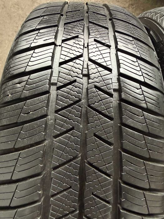 2x Anvelope iarna 215/55 R17 - Barum Polaris 5 XL