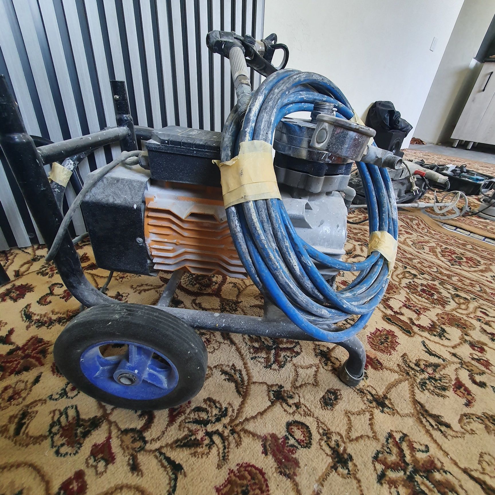 hamma instrumentla sotiladi