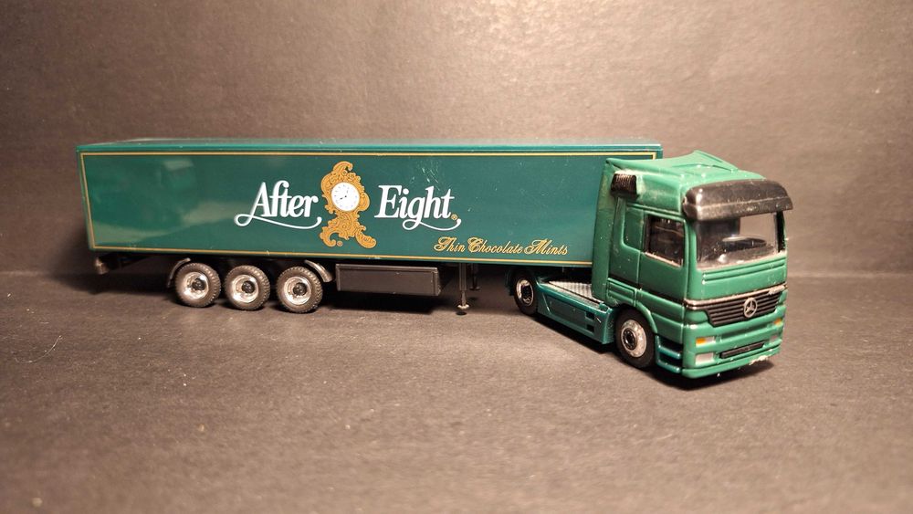 Камиончетa модели 1/87