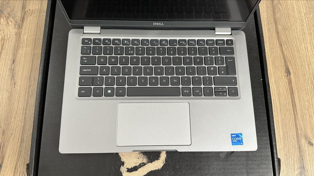 Dell Latitude 5320 13.3” Touch Intel i5-1145G7 16GB RAM 256GB SSD 4G