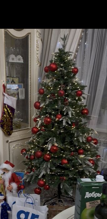 Продам елку в отличном состояние
