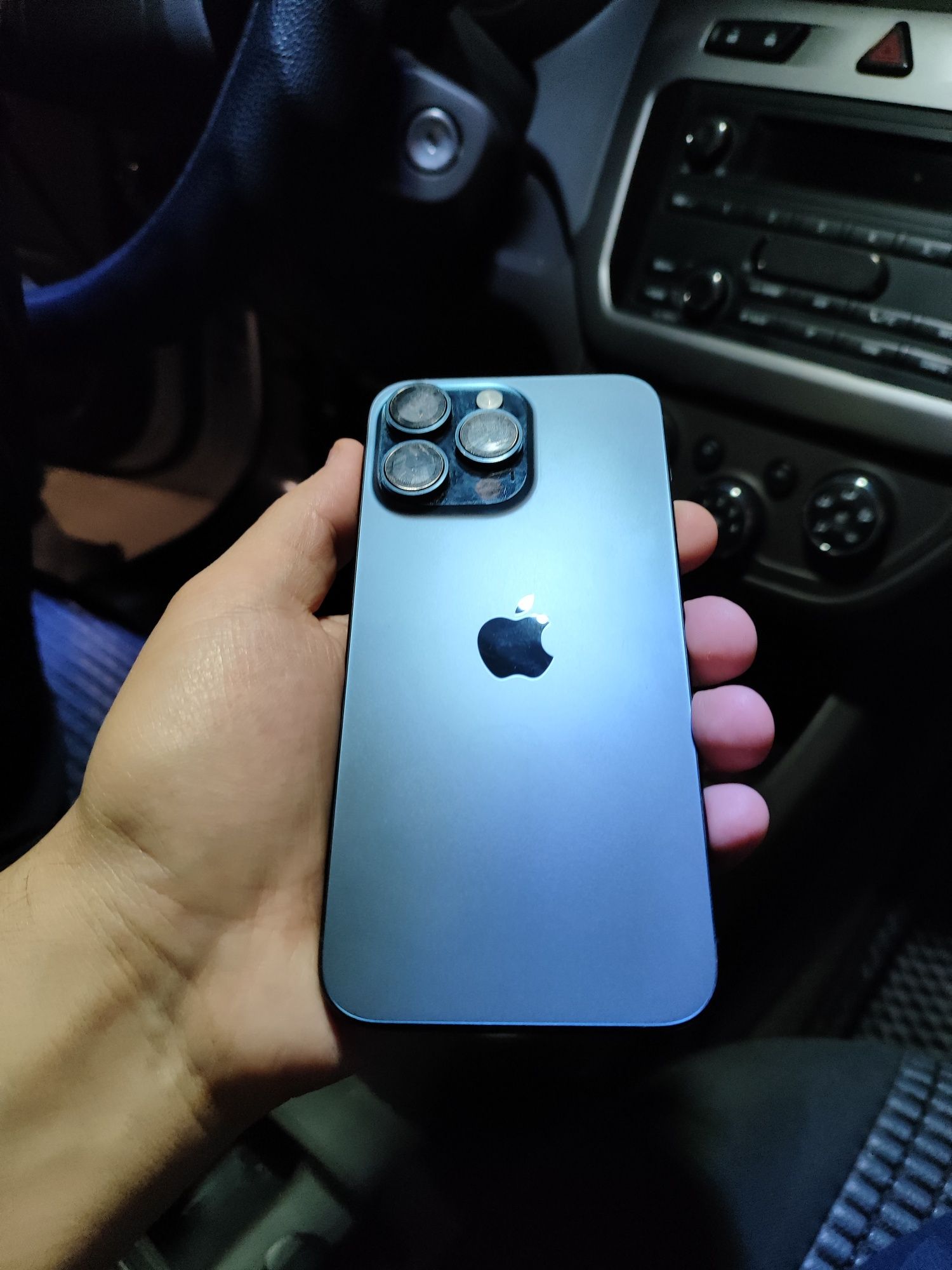 Sotiladi iPhone 15 pro max 256