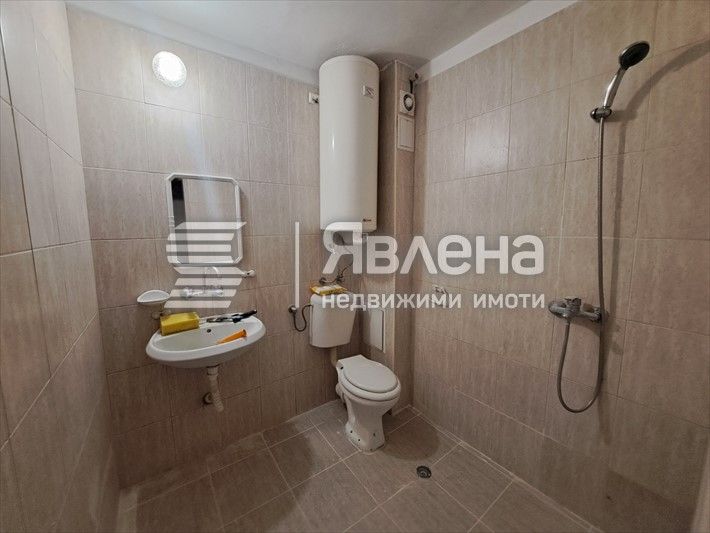 Дава се под наем Двустаен апартамент в Варна, Зимно кино Тракия - 60 кв.м за 307 € - Снимка #6