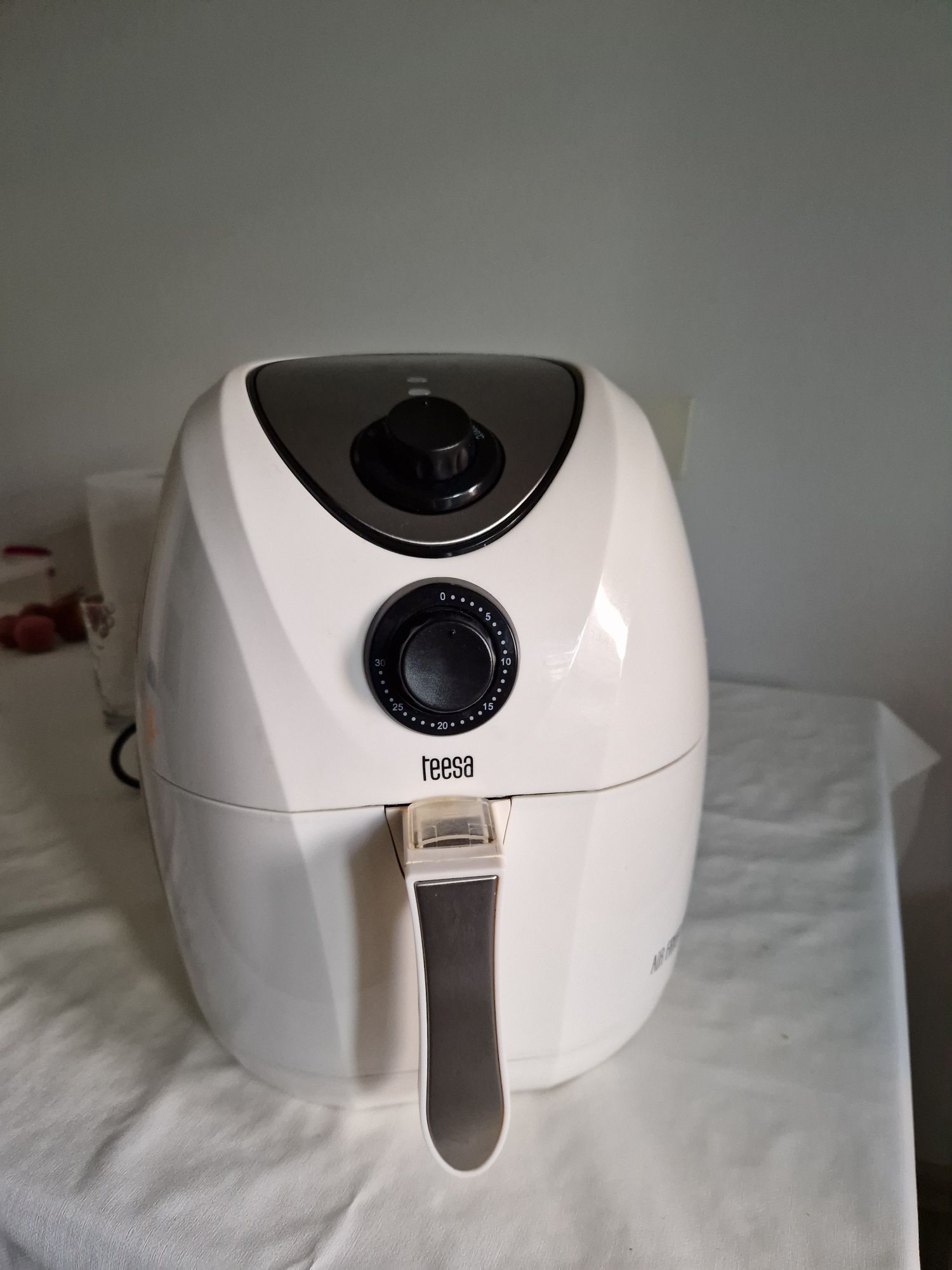 Air fryer, aparat de gatit cu aer cald