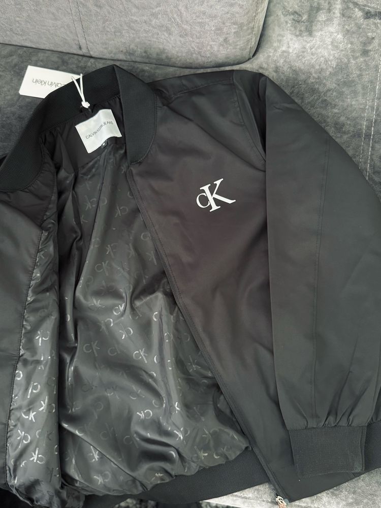 Calvin Klein яке черно висок клас