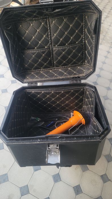 Скутер сотиладии