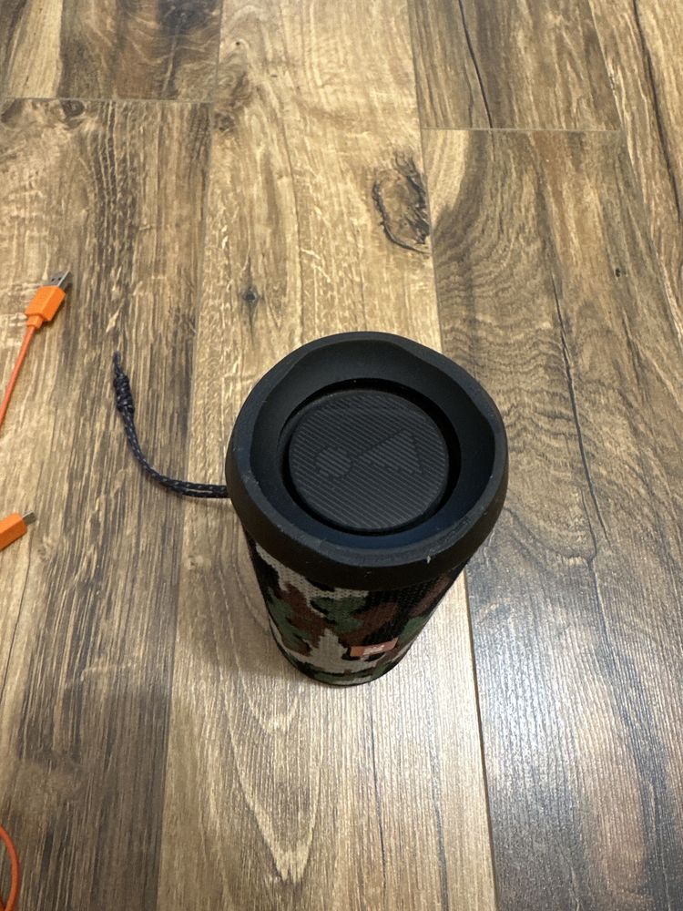 JBL flip 4 Speaker Camo edition