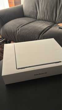 Macbook Air 13", procesor M3, 2024, 8GB, 256GB, Midnight