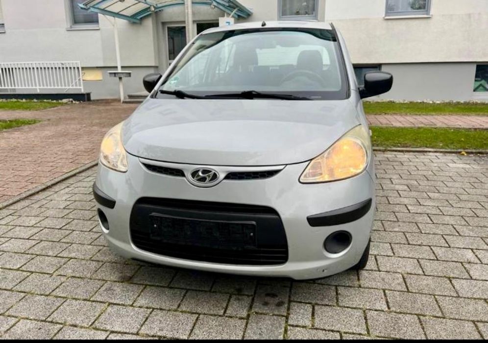 Vând autoturism HYUNDAI  I 10. An fabricație 2010