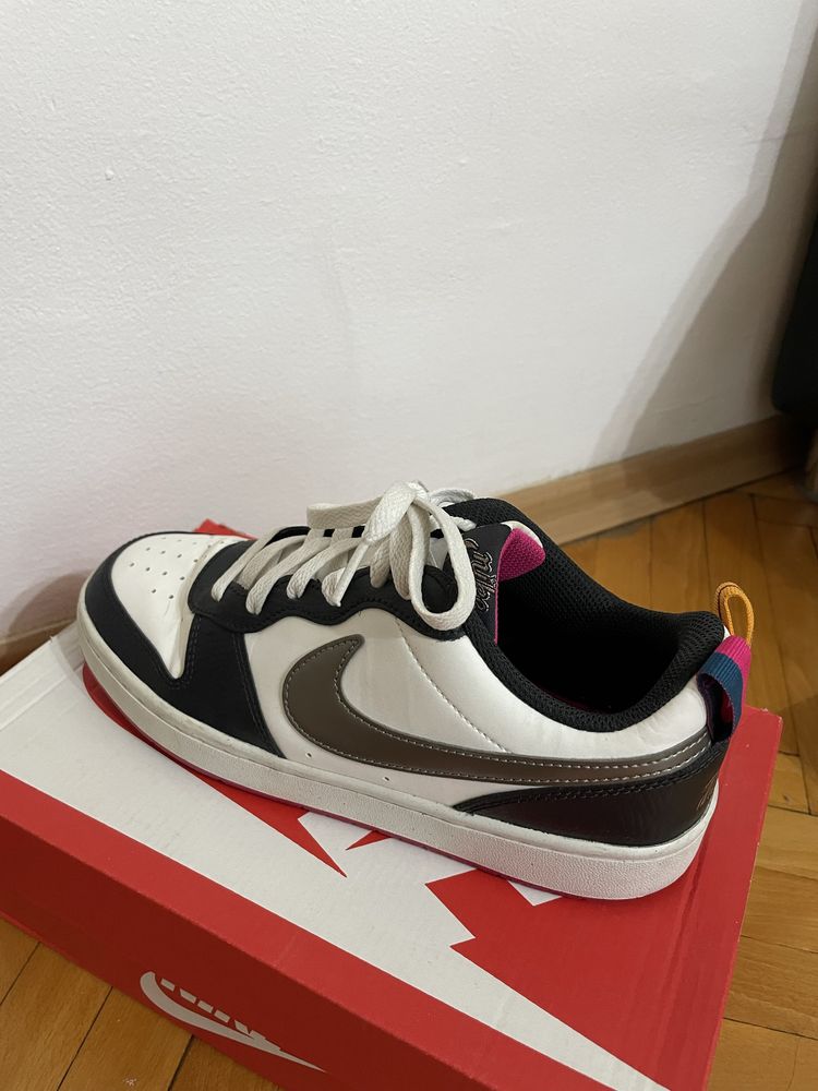 Маратонки Nike