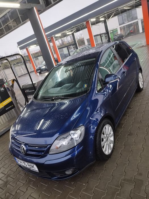 Vând Golf 5 plus