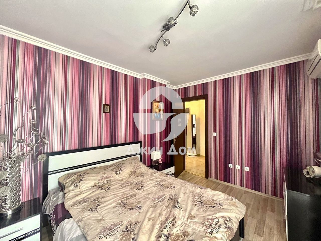 Продава се Тристаен апартамент в Свети Влас - 89 кв.м за 1314 €/кв.м - Снимка #2