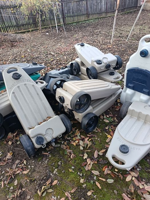 Vând rezervoare apa curata și apa murdara pentru rulotă