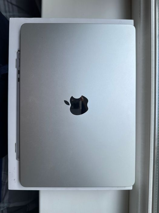 MakBook Air оригинал без ремонт,