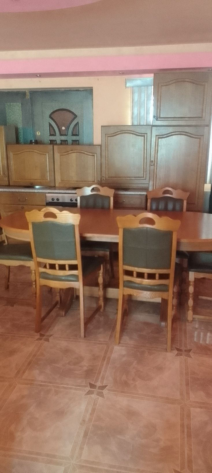 Vand masa cu schaune