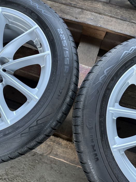 Jante BMW style 618 seria 5 cu anvelope iarna 225/55 R17 NOKIAN
