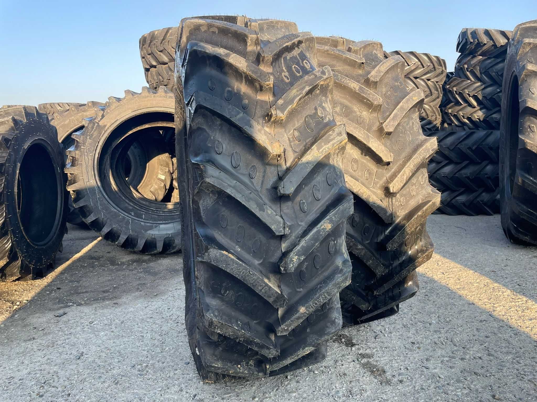 420/70R30 BKT AGRIMAX Cauciucuri noi agricole Radiale Tubeless