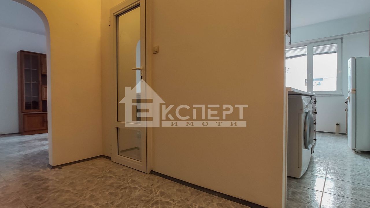 Продава се Едностаен апартамент в Пловдив, Христо Смирненски - 46 кв.м за 1414 €/кв.м - Снимка #12