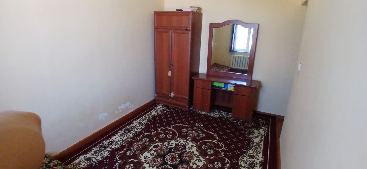 Urganch shahar gaydar maktab yoni.3-qavat 3honali 100kv barcha sharoit