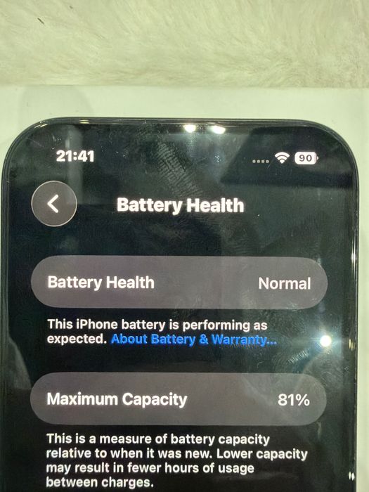 Iphone 15 128 G топ състояние