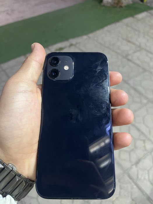 Айфон 12 сатылады