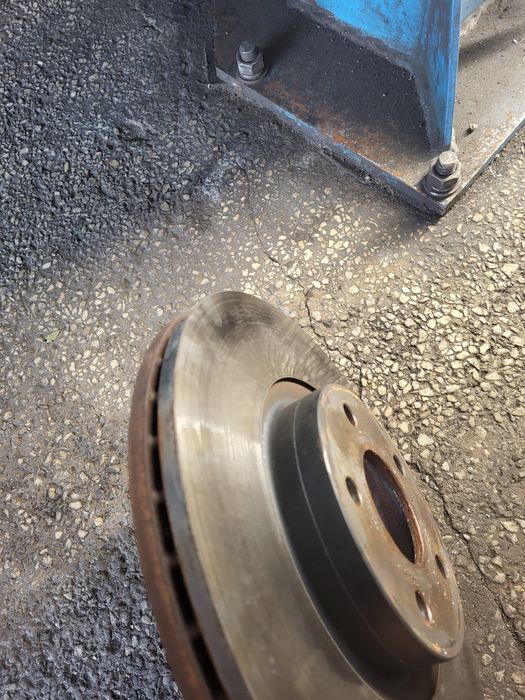 Vând discuri de frână OEM Ford Focus 3