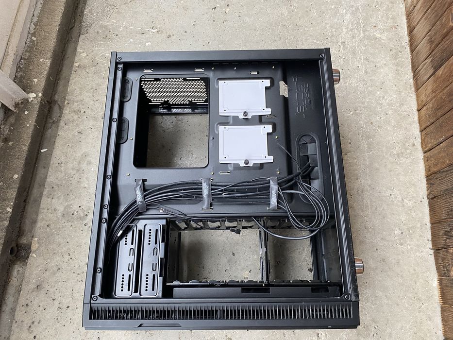 Fractal Design R5 Blackout Edition