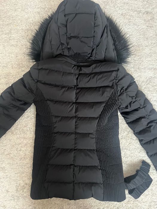 Оригинално Дамско Зимно Яке Guess