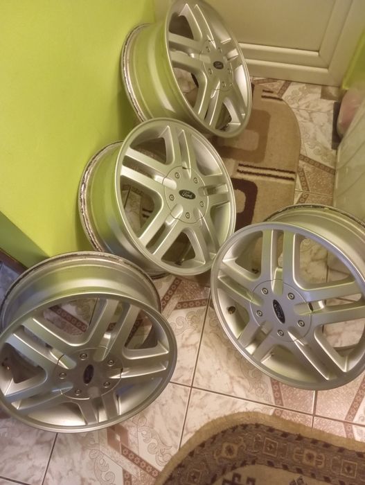 Vând 4 jante aluminiu originale Ford R15, prindere 4X108