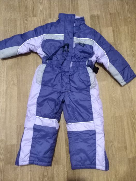 Costum iarna de ski marimea 92-98. Okay. Pret 50 lei
