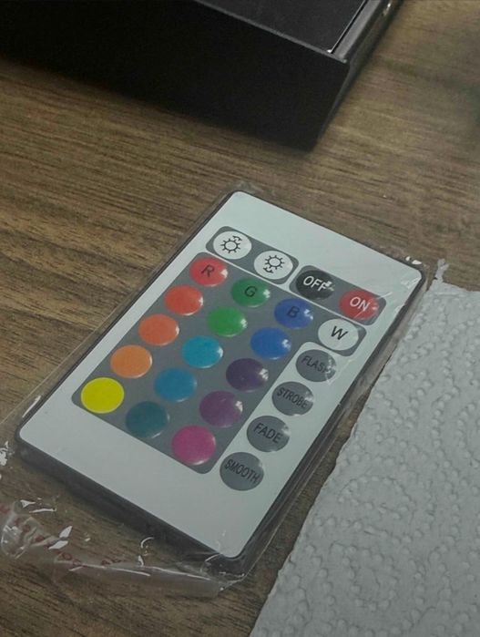 Декоративна Лед лампа RGB със стойка