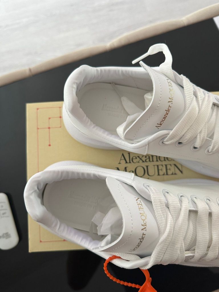 Sneackers premium Alexander McQueen - full box