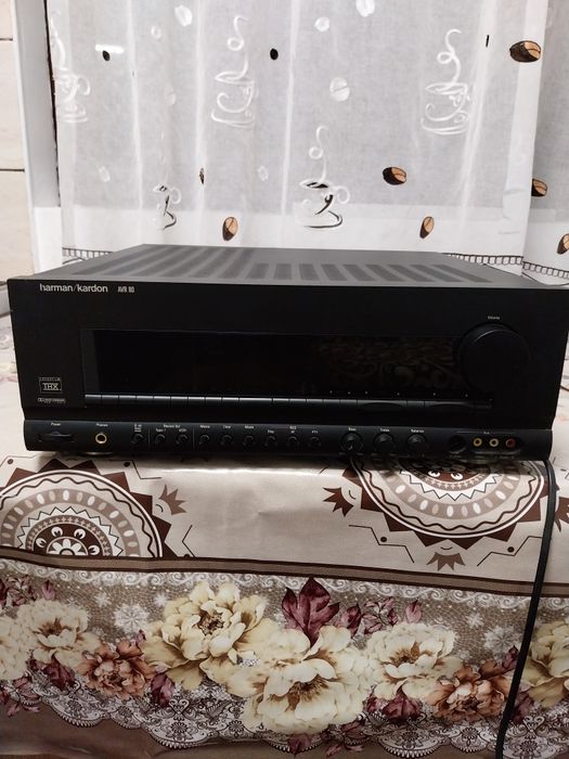 Vând amplificator harman/kardon Avr 80