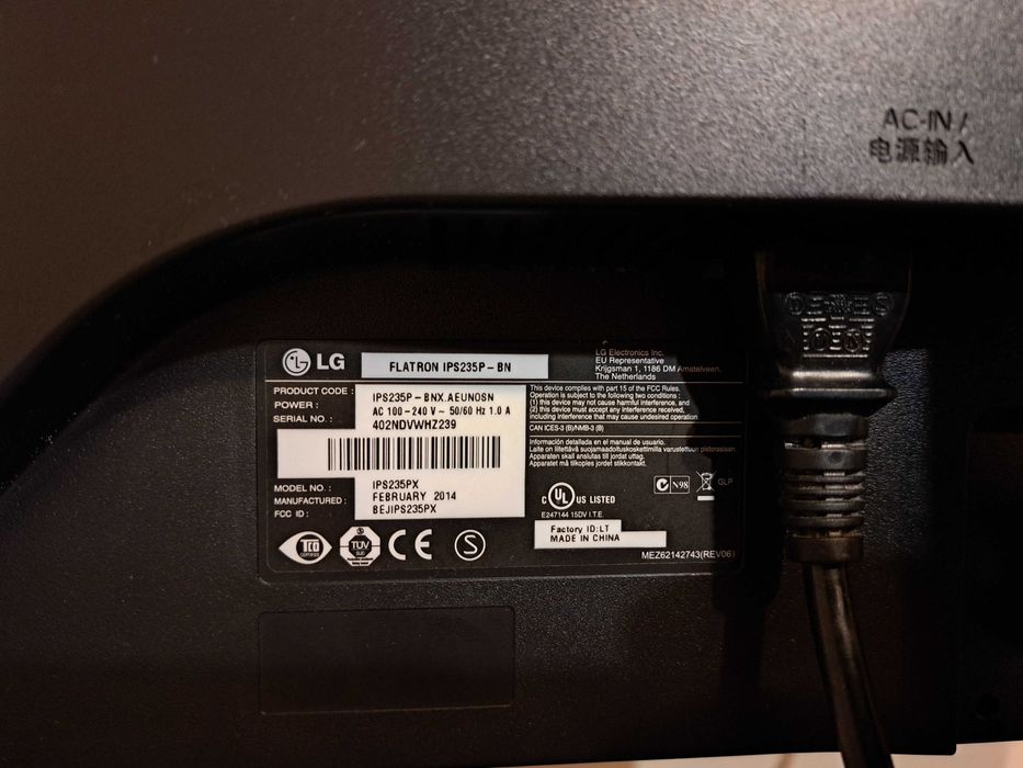 Monitor LG IPS235P, 23" IPS LED, 1920 x 1080 Full HD, 16:9, HDMI