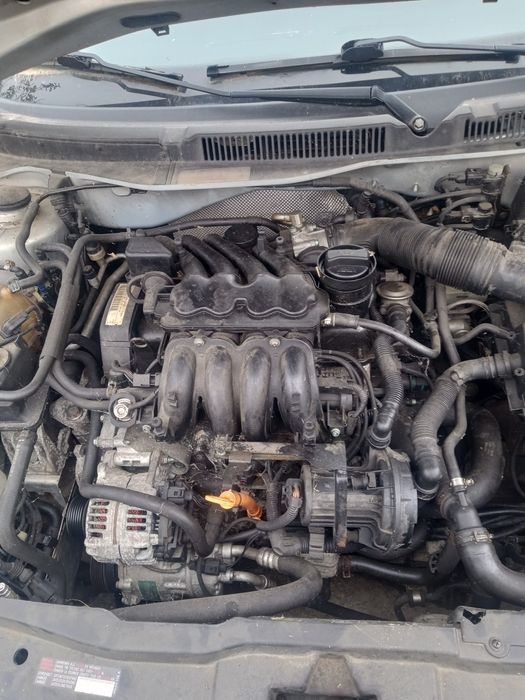 Dezmembrez Volkswagen Golf IV Combi